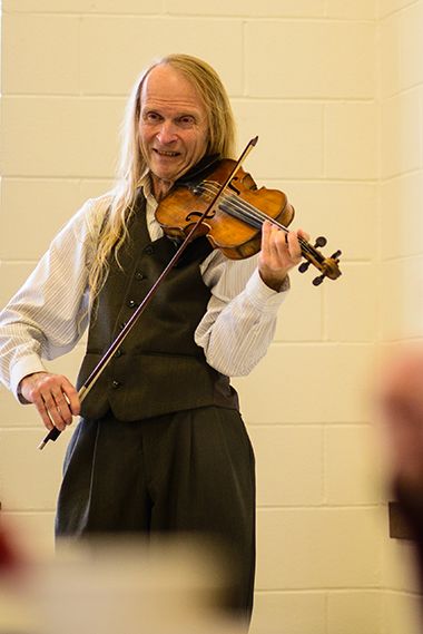Senior Snowflake Tea Violinist