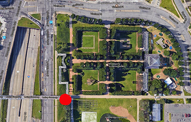Red dot shows the approximate point where the historic photo was taken.