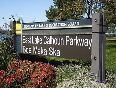 Bde Maka Ska sign